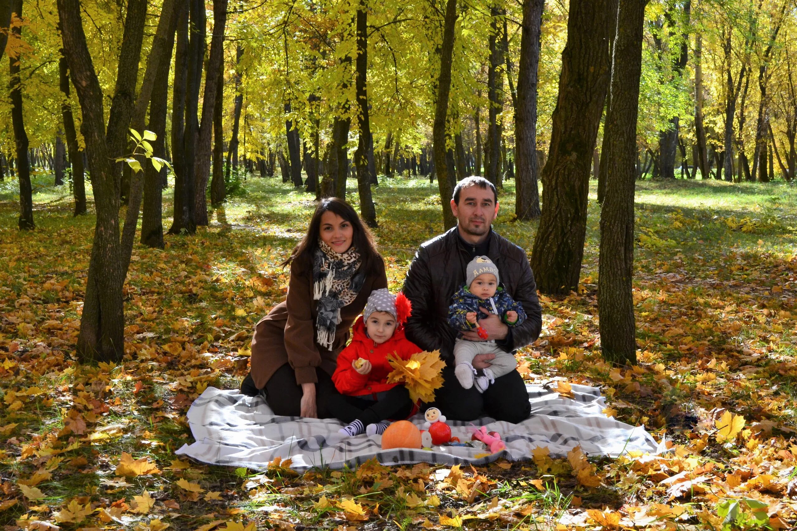 Валиева семья. Семья камиллы валиевой фото. фотограф заинск.