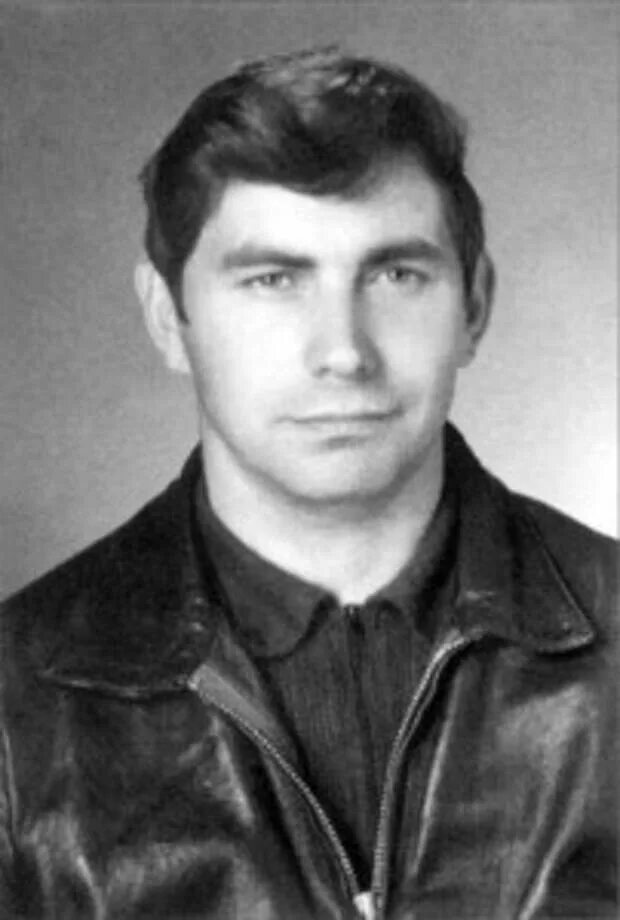 Пугачев летчик испытатель википедия. Лётчики испытатели ссср. пугачев пилот.