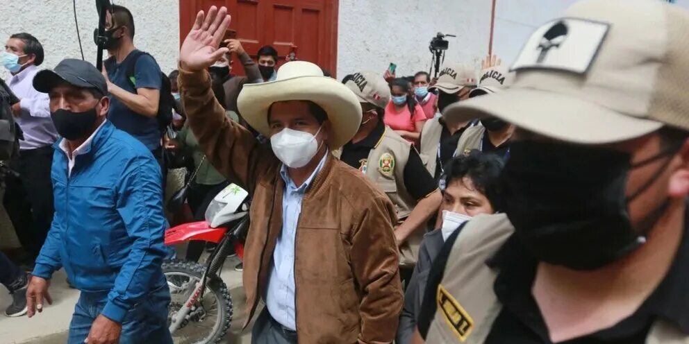 дело в перу. бедные жители перу. перу 1971 землетрясение. чили мачу пикчу. дело в перу.