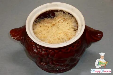 Грибы в горшочке со сметаной