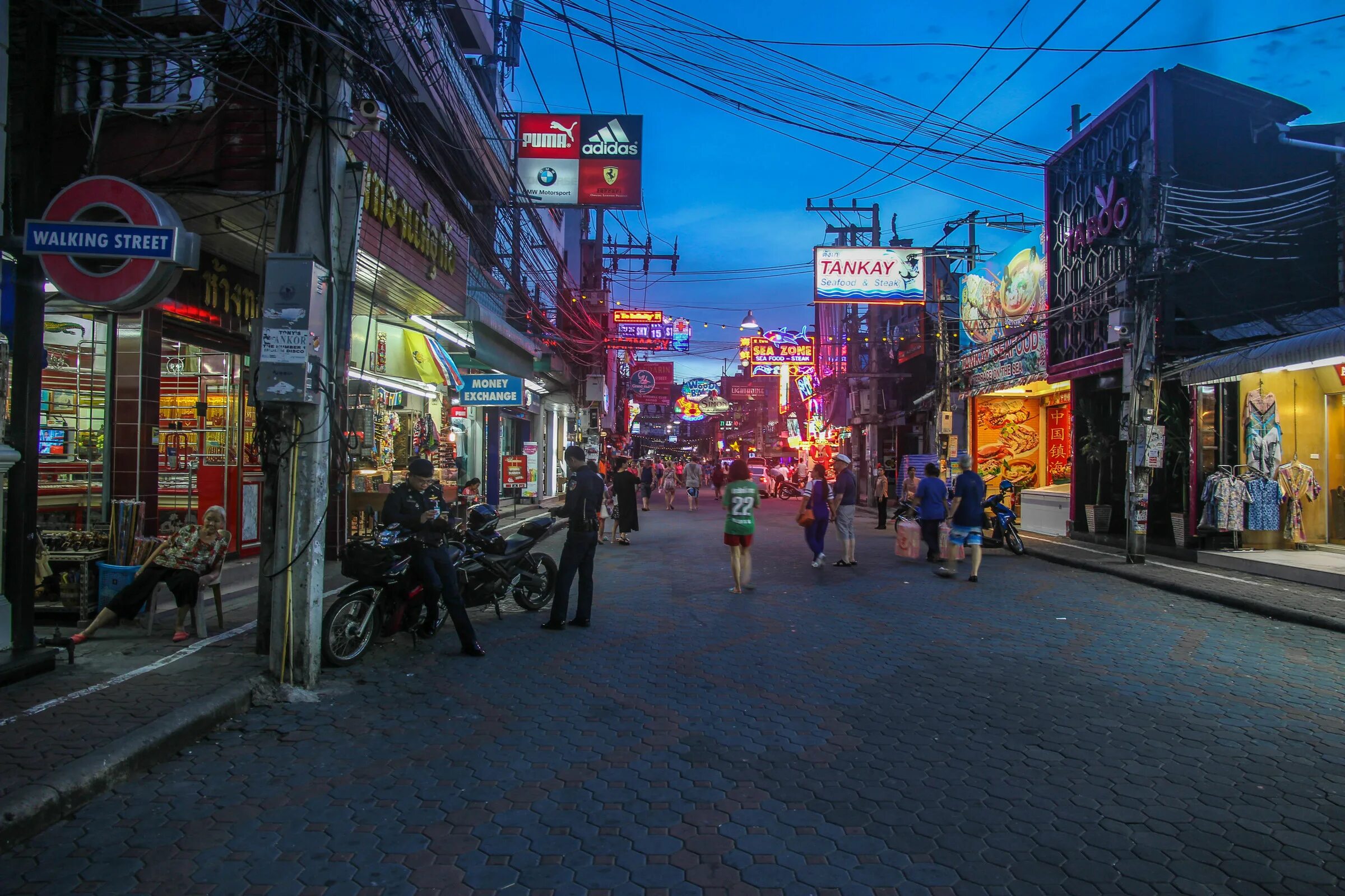 Волкинг стрит. Волкинг стрит. Волкинг стрит. Тайланд walking street. Волкинг стрит.