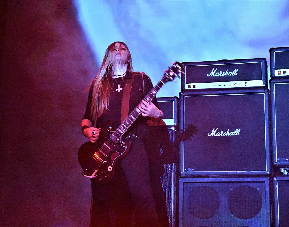 Wizard группа. Группа electric wizard. лиз бакингем. электрик визард. electric wizard guitar rig.