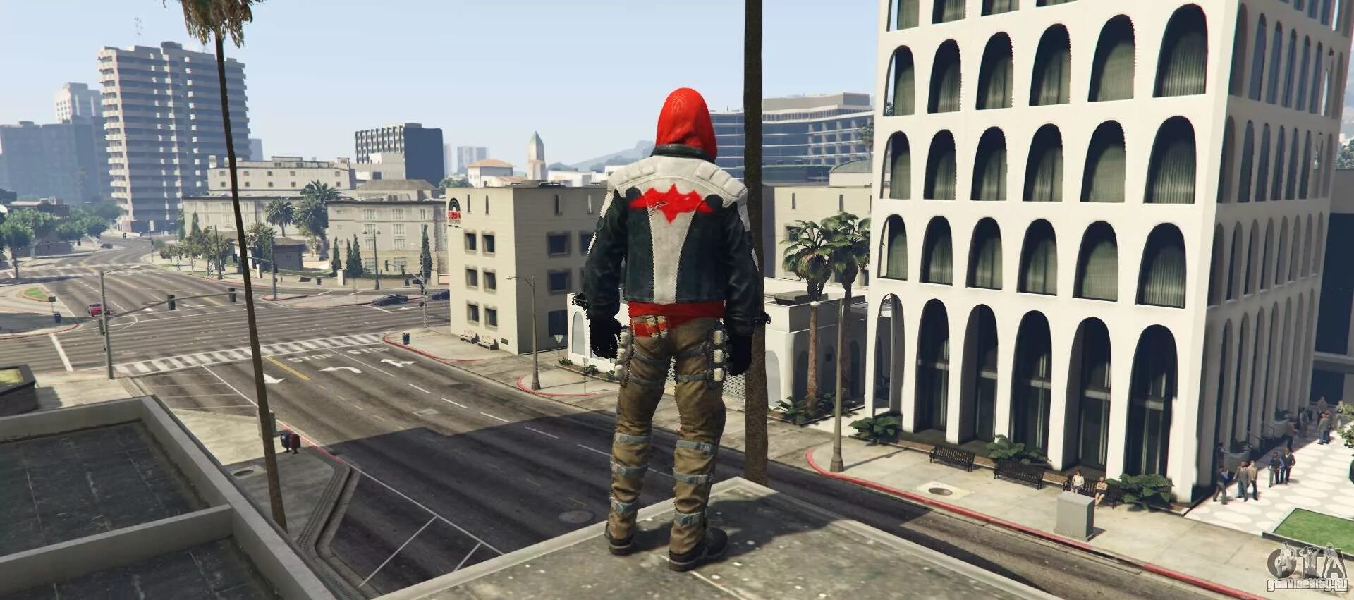 GTA 5 Hood. ГТА 5 красный. GTA 5 капюшон. Скин GTA 5 красный. Гта 5 человек играет