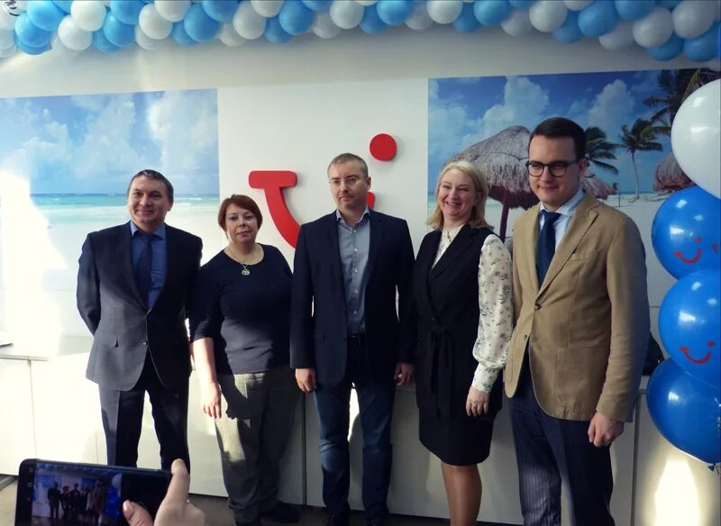 Открытие представительства компании. Туроператор TUI Group директор. Открытие TUI Рыбинск. Стратегические партнеры веди тур групп фото.