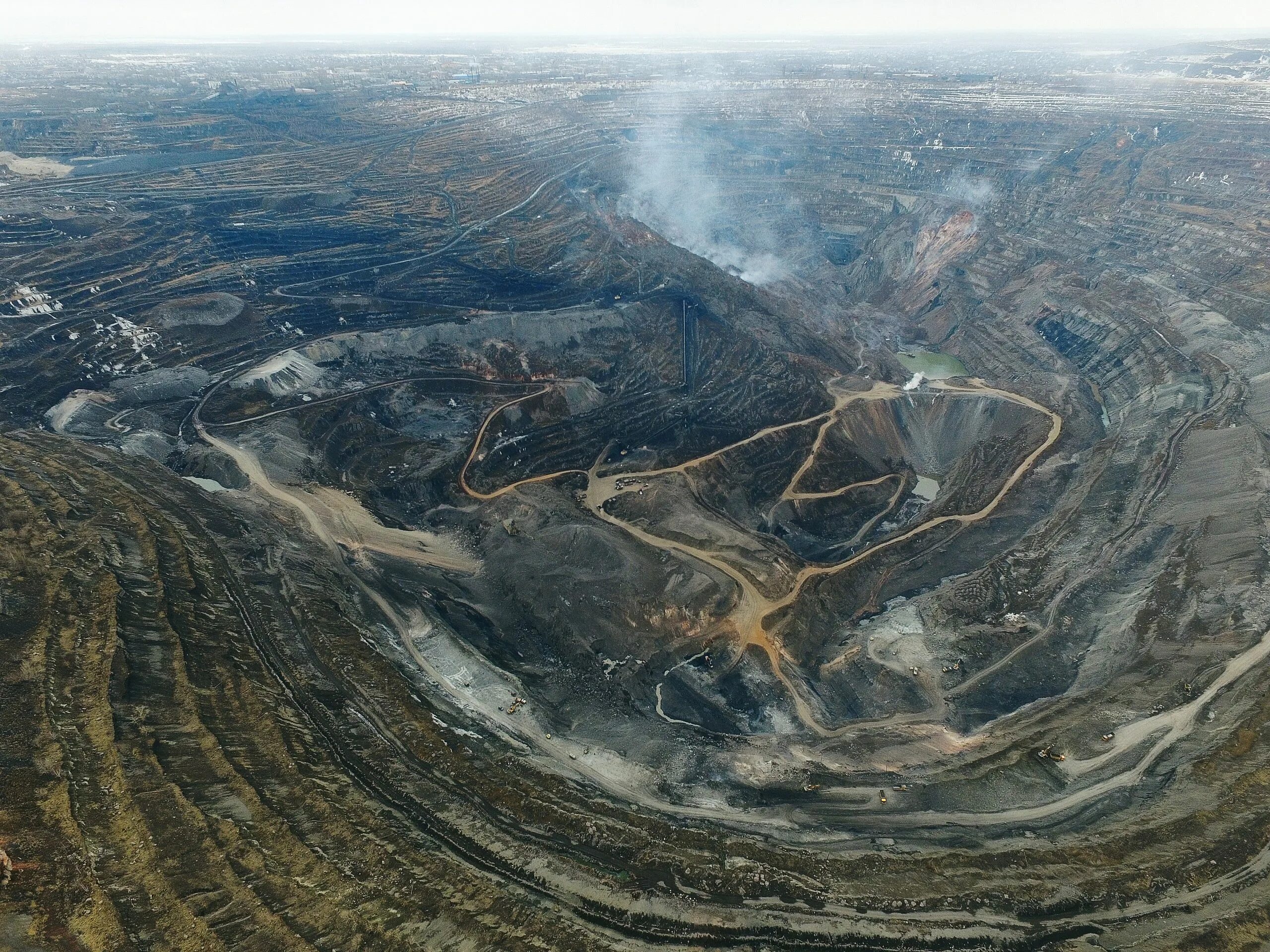 Город Коркино разрез Коркинский. Коркинский угольный разрез в Челябинской области. Коркинский угольный карьер в Челябинской области. Карьер Челябинская область Коркино Челябинская. Сайт коркинского муниципального