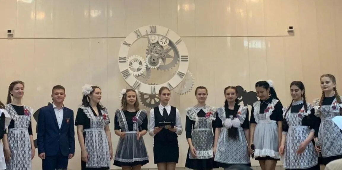 Обратный отсчет дорама 2021. Черный звонок дорама. Школьный книжный вызов. Обратный отсчёт фильм 2021 корейский. Книжный вызов.