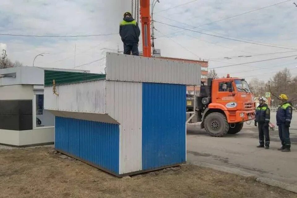 Штрафная стоянка. Специализированная стоянка. Штраф стоянка автомобилей. Машина на штрафстоянке. Штраф стоянка автомобилей вологда.