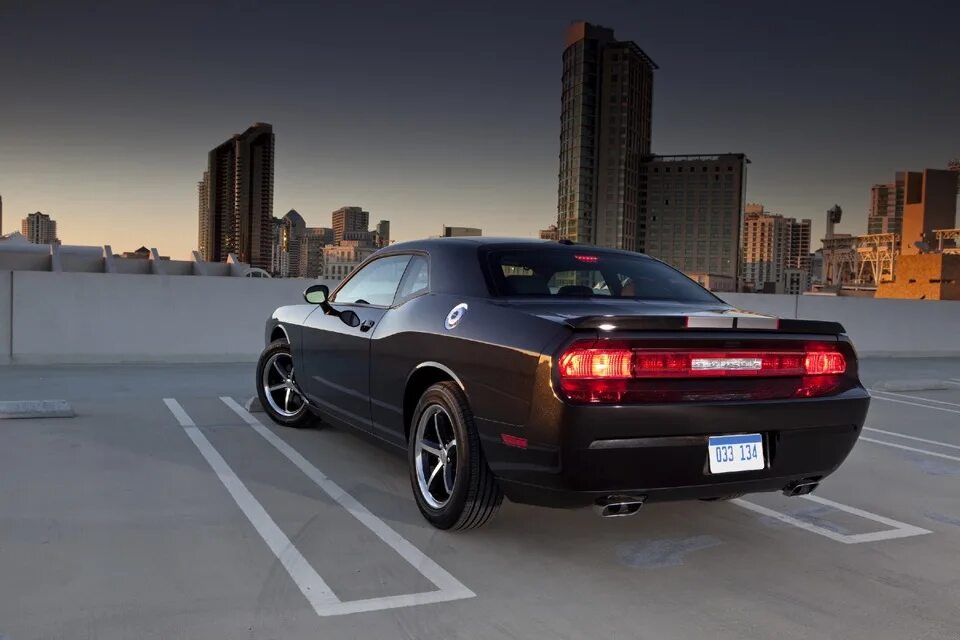 Додж challenger srt8. Dodge challenger 2007. Dodge challenger srt8 392 inaugural edition. Dodge challenger 2011. Dodge challenger 2011.