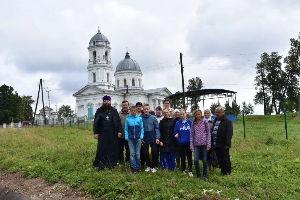 Пожва храм Святой Троицы. Церковь в Пожве Пермского края. Пожва Пермский край. Поселок Пожва.