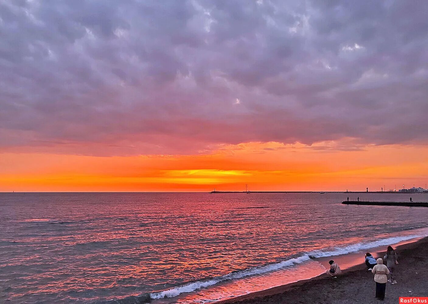 Красивый зимний закат. Закат солнца. Закаты январь 2024. Рассвет зимой. Небо рассвет.