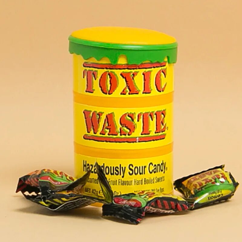 Toxic waste конфеты. Кислые конфеты. Самые кислые конфеты. Toxic waste конфеты самые кислые. Токсик вейст