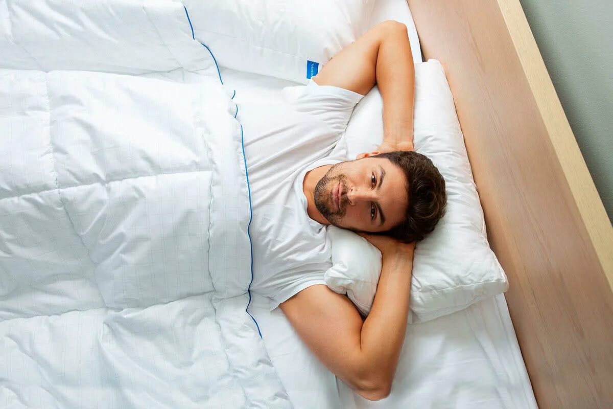 Бондаж в одеяле. Одеяло референс. Одеяло для сна. Одеяло blue sleep. Blue sleep одеяло.