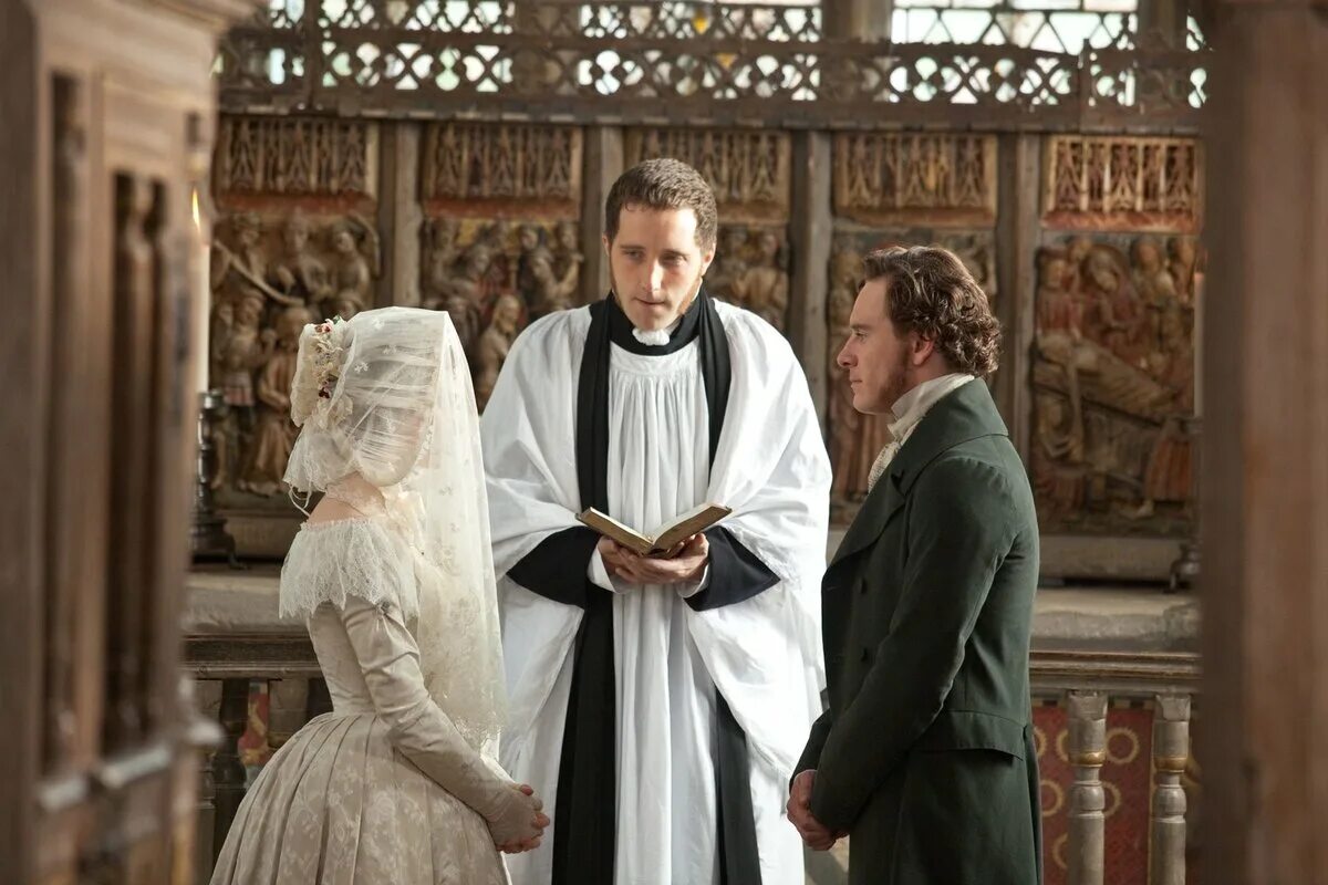 Искупление 2010. Риккардо скамарчио. Обряд фильм 2011. Кейт уинслет перо маркиза де сада. Влюбленные священники.