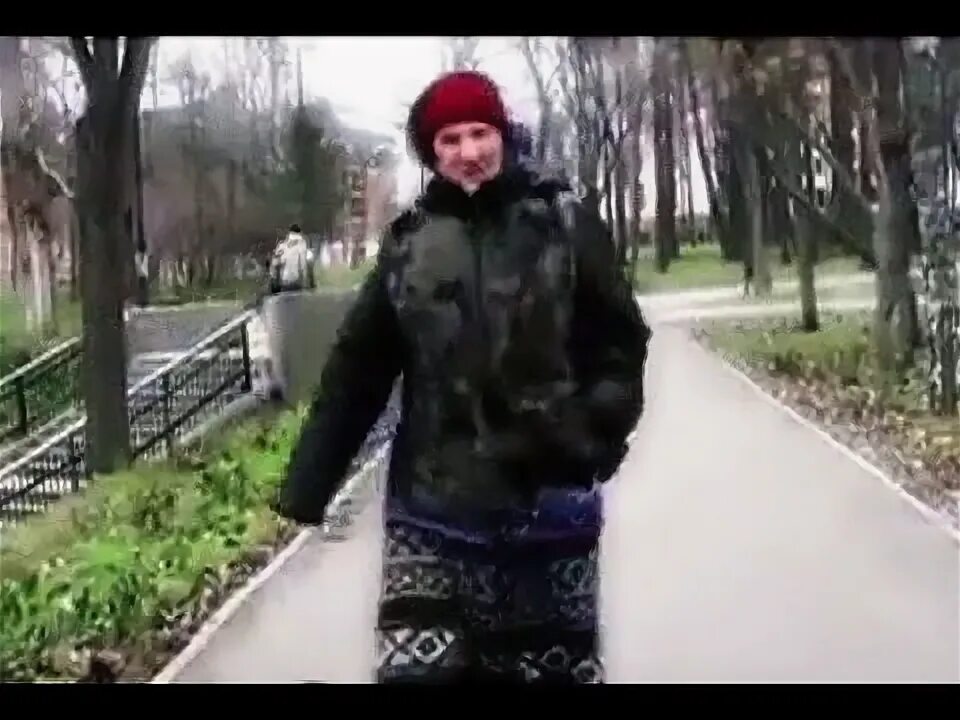 А я думала сова мем. А я думала сова. бабка а я думала сова. камера а я думала сова.