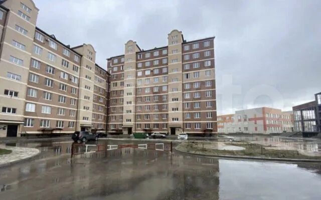 Омарова 12 каспийск. Картинная галерея каспийск. Пляж каспий в махачкале. Русгидро каспийск. Каспийск улица пригородная 5б.