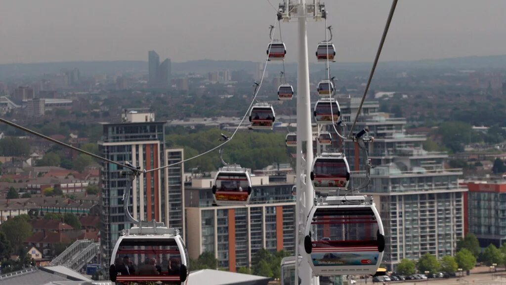 Канатная дорога в Лондоне Эмирейтс. Emirates Airline (канатная дорога). Лондон Бирмингем канатная дорога. Канатная дорога Лондон через Темзу.