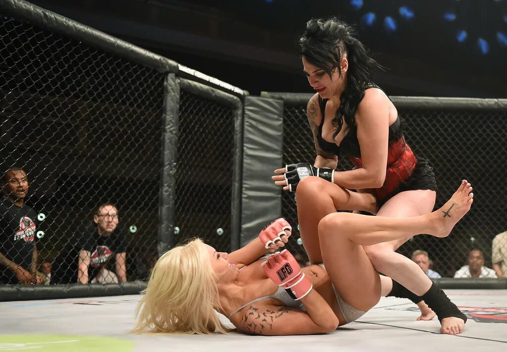 ронда роузи бои мма. женский бой правил. женские бои кристи риччи. женские бои кристи риччи. Ronda rousey ufc бой.