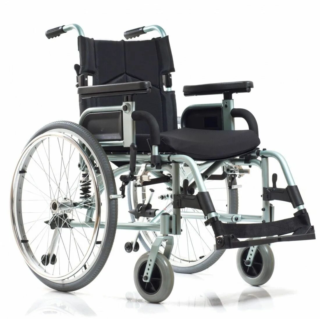 Инвалидная коляска ортоника цена. Коляска инвалидная Ortonica Delux 510. Инвалидная коляска «Ortonica Delux 520”. Ортоника Делюкс 540 коляска инвалидная. Ky954lgc коляска инвалидная.