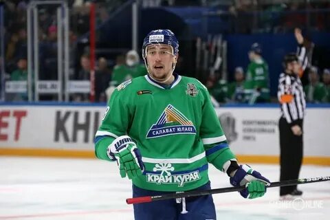 Бурдасов хоккеист