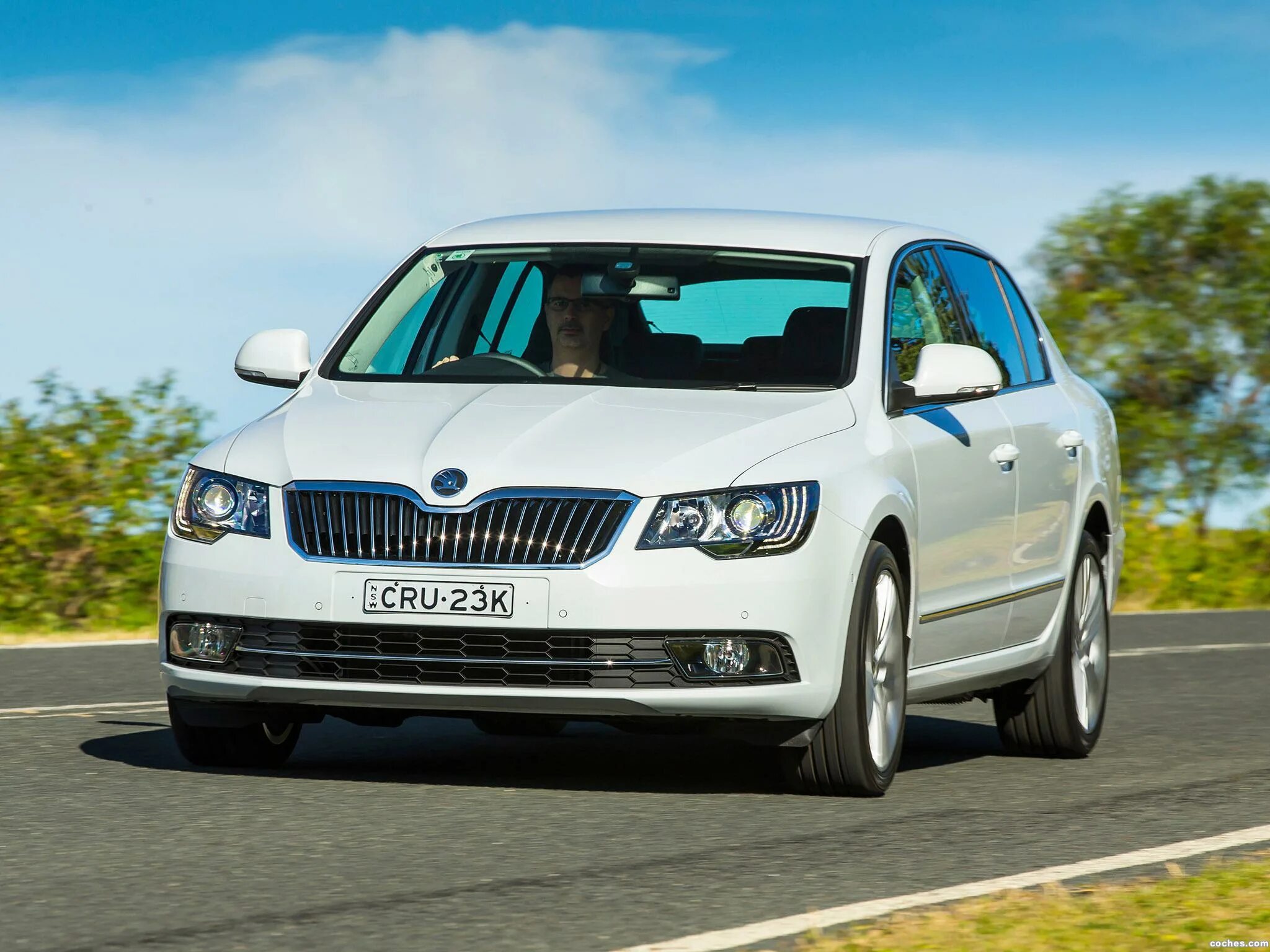 Обзор skoda. Шкода Суперб 2014. Шкода Октавия Superb. Шкода Суперб 2014 седан. Октавия Суперб 2014.