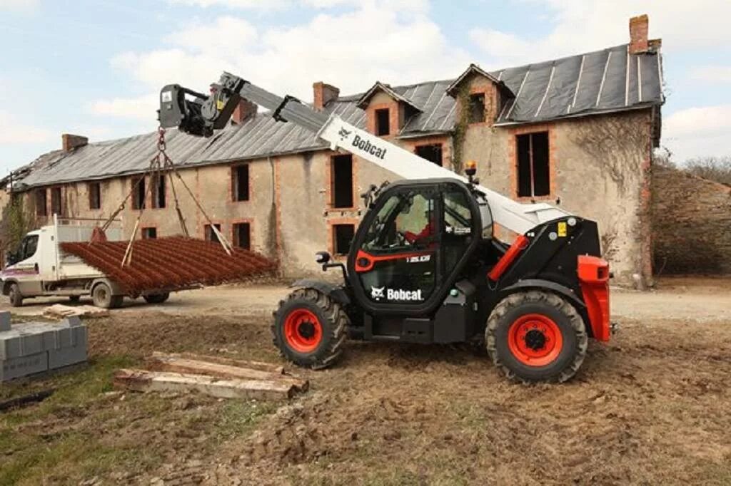 Телескопический погрузчик Bobcat t35.105l. Bobcat 41.140 SLP. Бобкэт т41_140slp. Bobcat t41.140 оборудование. Bobcat 41.140