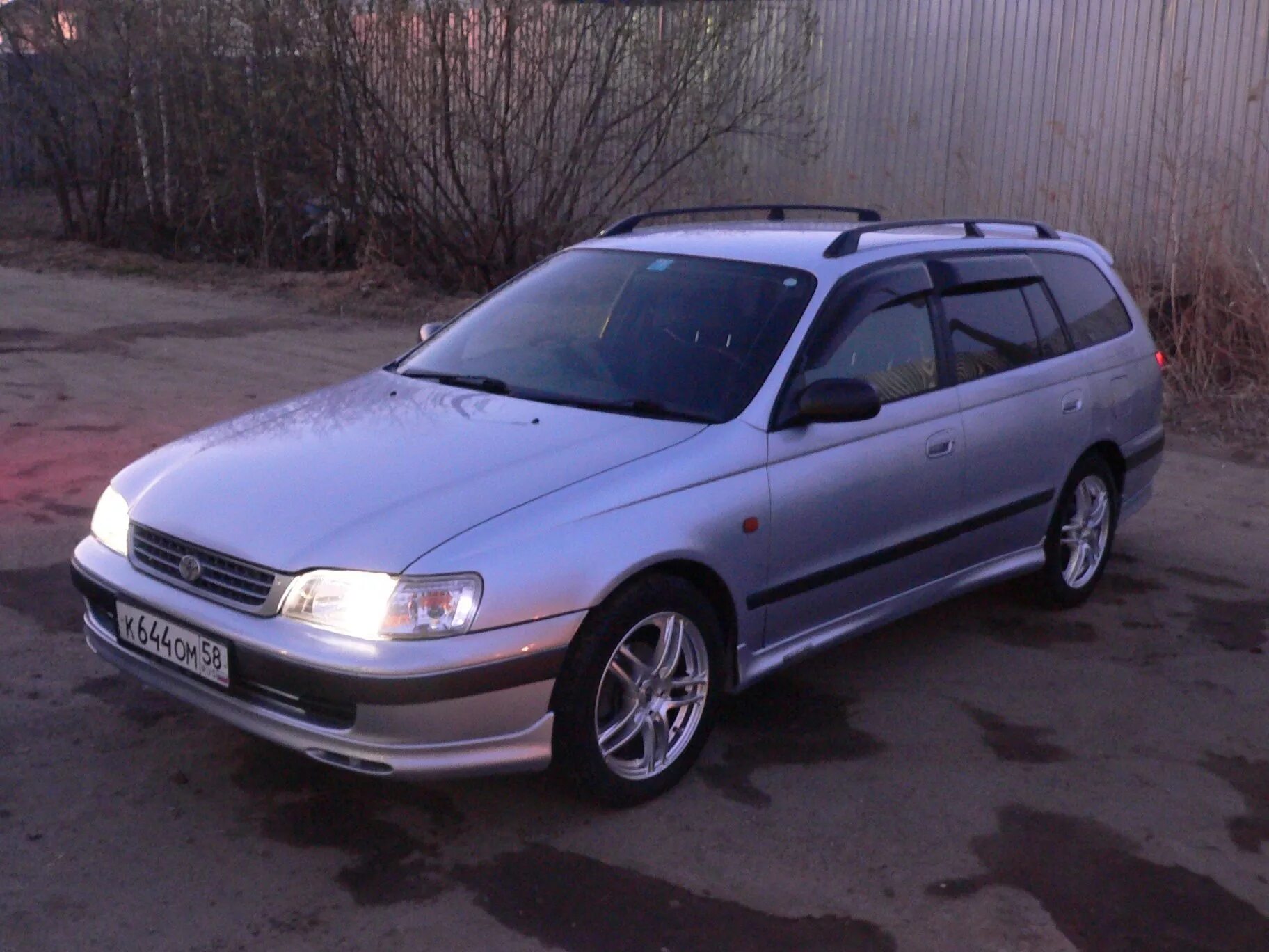 Тойота Калдина 1996. Тойота Калдина 1996г. Toyota Caldina 1996. Тойота Калдина универсал 1996.