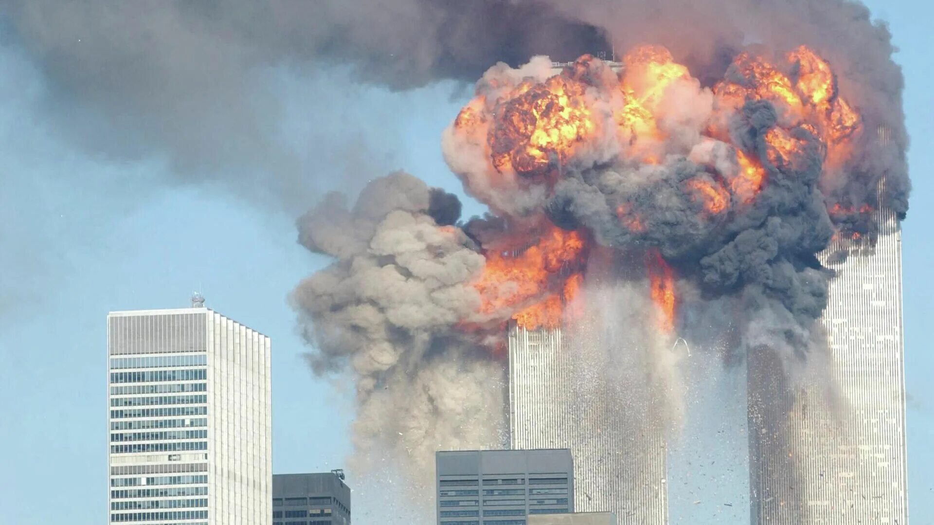 Башни Близнецы 11 сентября. Взрыв башен-близнецов в Нью-Йорке 11 сентября. Аль Каида теракт 11 сентября. Сша 2001 года террористическая атака 11 сентября