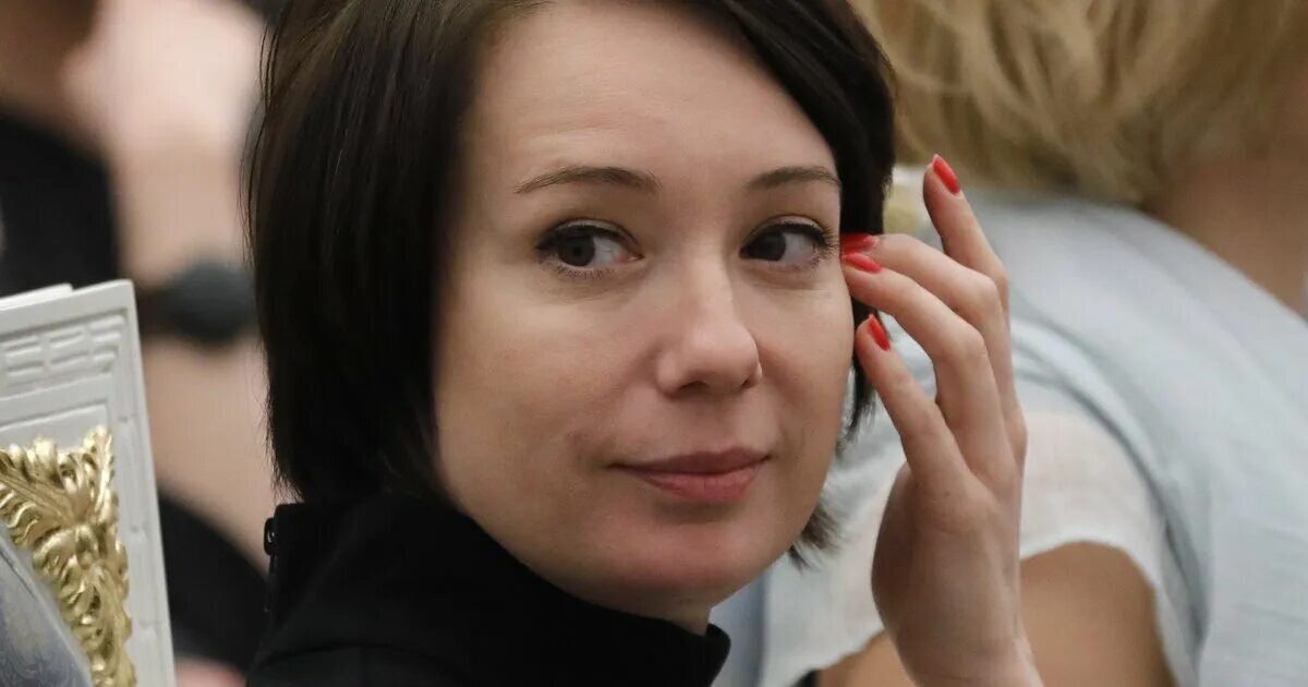 Хаматова голосовала. Хаматова. Хаматова голосовала. Хаматова голосовала. Хаматова голосовала.
