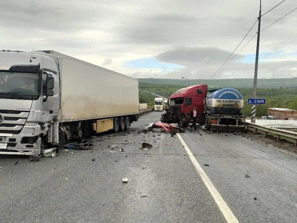 Авария м5 челябинская область. Трасса м5. Авария на трассе м5 Челябинск.