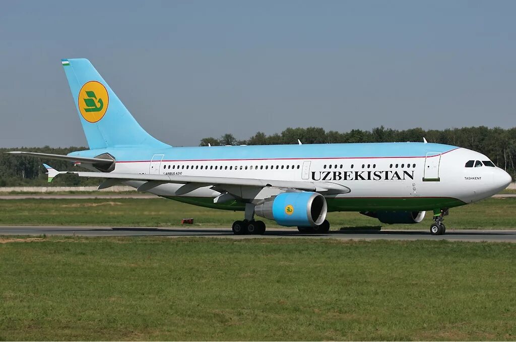 Сайт узбекистанских авиалиний. Uzbekistan Airways Airbus a310. Airbus a310 Uzbekistan. A310-300. Узбекские авиалинии ил 86.