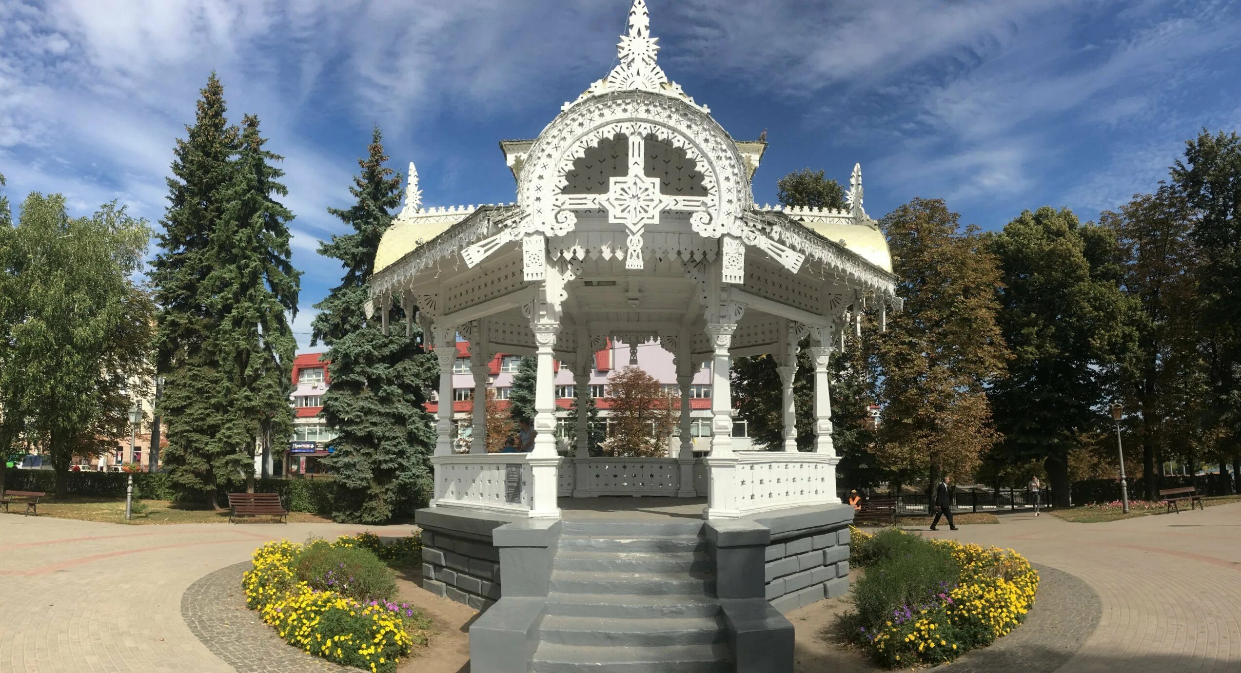 800 в сумах. Альтанка Сумы. Сумы парк альтанка. Сумы город. Сумы альтанка фото.