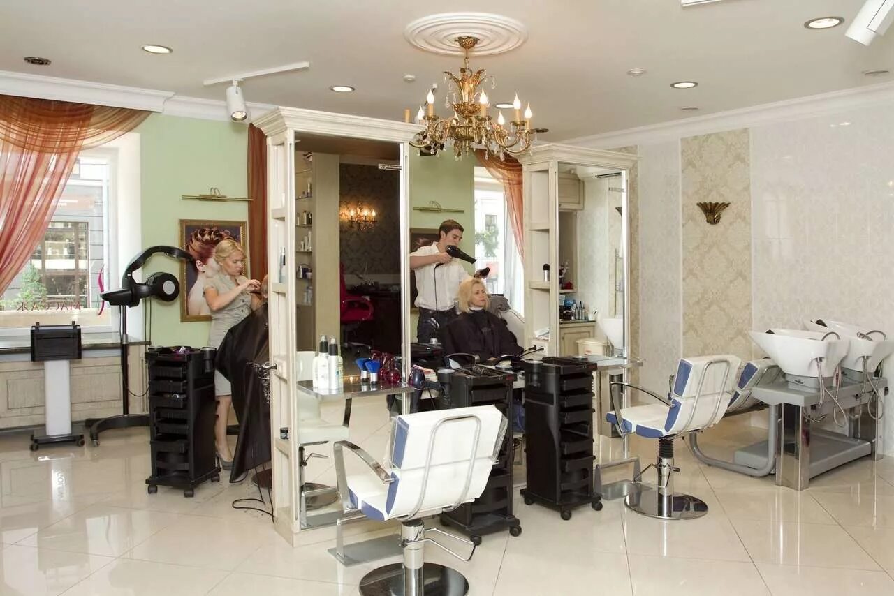 Paradise салон красоты. Салон красоты новый мир кирочная. Парадиз на васильевском. Парадайз салон красоты владивосток. Салон парадиз спб на васильевском.