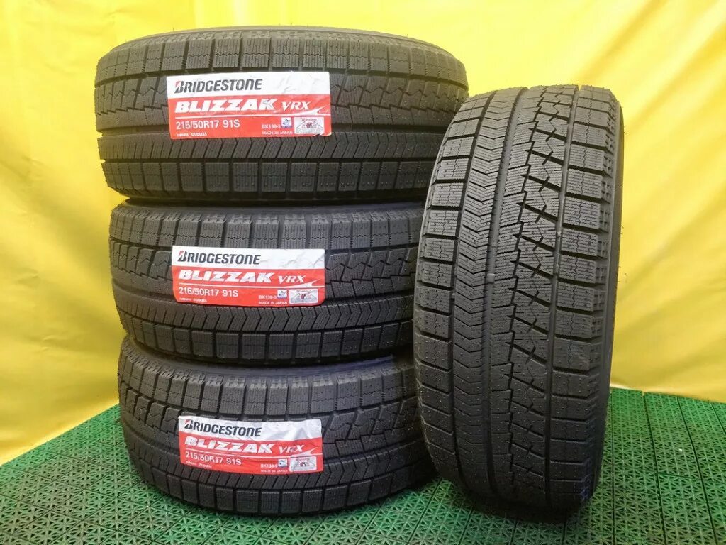 Bridgestone Blizzak 215 50 r17. 215/50/17 Bridgestone. Бриджстоун близак липучка 215 50r17. Бриджстоун резина 215/50 r17 липучка. Купить р17 215 55