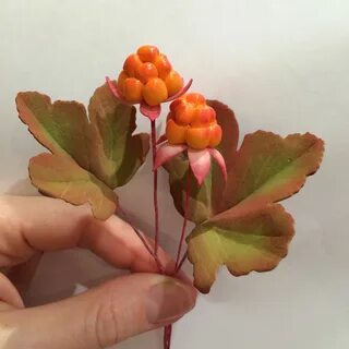 Морошка из полимерной