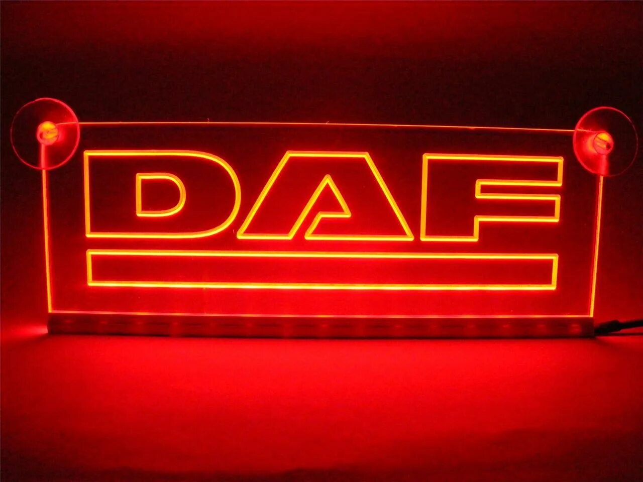 Подсветка даф. Светящиеся таблички для грузовиков daf 105. светодиодная табличка daf. табличка даф с подсветкой. даф шильдик.