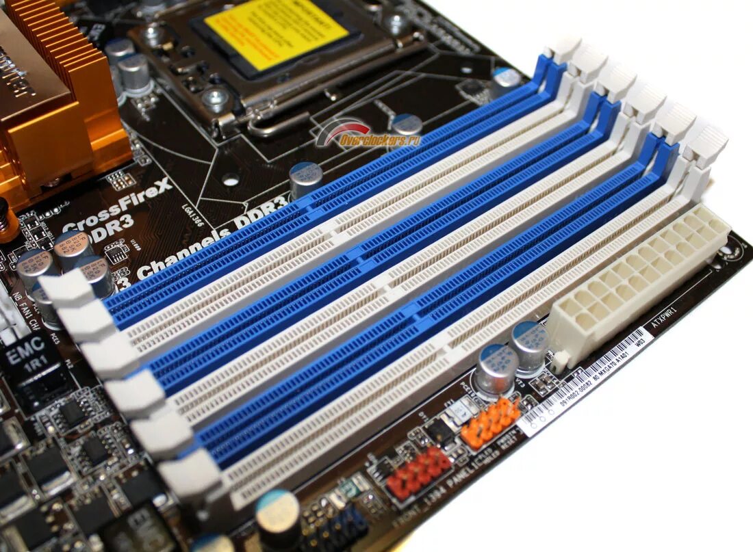 Материнская плата Gigabyte ddr2 2 слота ОЗУ. Слоты оперативной памяти на материнской плате. Материнка слоты для оперативной памяти. Слоты для ОЗУ материнская плата.