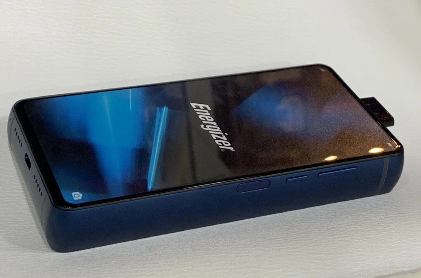 смартфон energizer power max p18k. смартфон energizer 18000. смартфон energizer p18k. Energizer 18000 mah смартфон. Power max p18k.