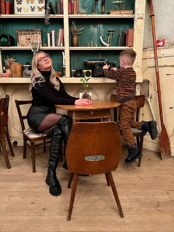 катя приехала