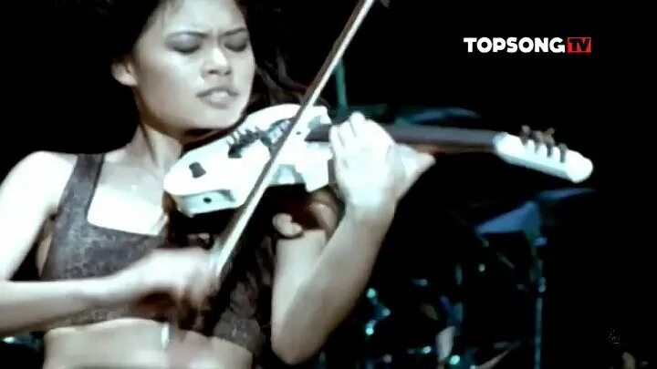 Вивальди мэй слушать. Vanessa Mae Storm. Vanessa Mae шторм. Vanessa Mae 1997 Storm.