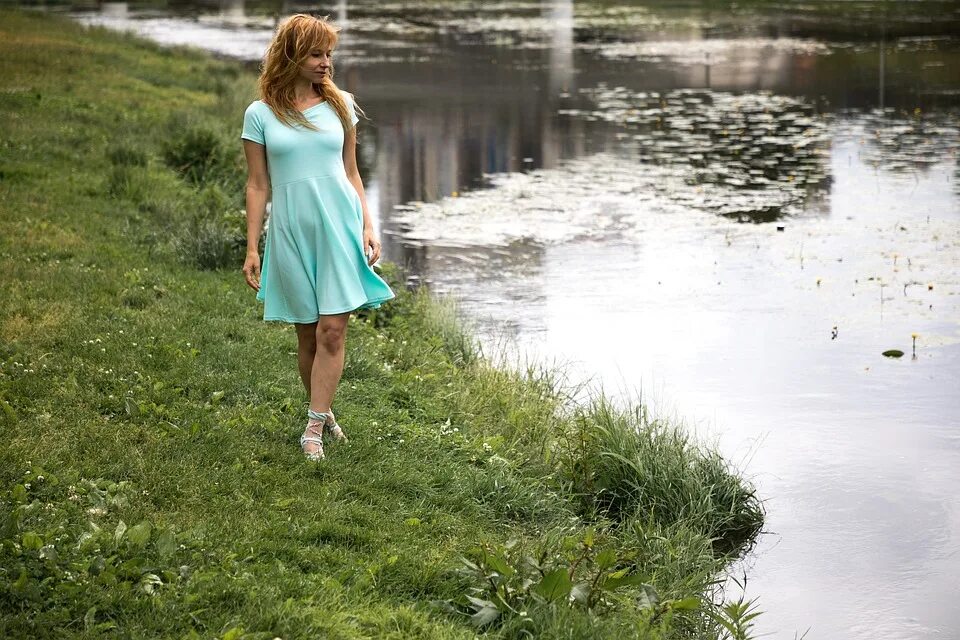 Елена на природе - 15 фото