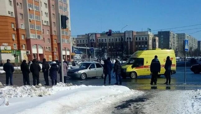 Саранск последние происшествия. Авария на химмаше саранск. дтп в саранске вчера химмаш. происшествия в саранске сегодня на химмаше.