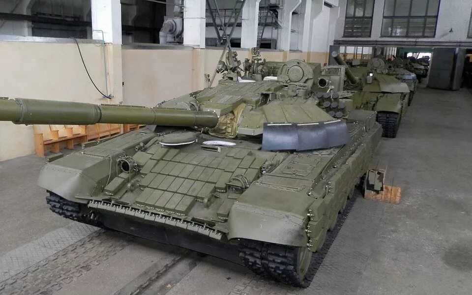 Укр б. Т-72б1. Т-72аг (t-72ag). Т-72 модификации. Танк т72.