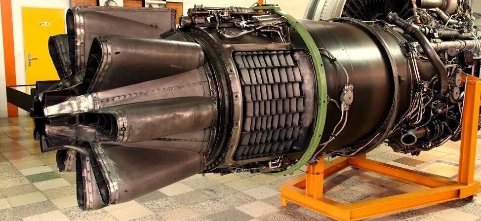 Двигатель ем 100. Двигатель rolls-royce spey rb.168. rolls royce conway. boeing 787 двигатель. двухконтурный турбореактивный двигатель.