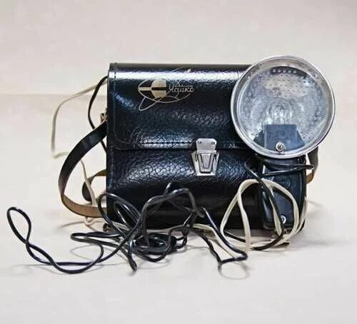 Фотовспышка чайка ссср. Фотовспышка чайка. Фотовспышка искра ссср. Фотовспышка чайка 1985. Фотовспышка чайка п216б.