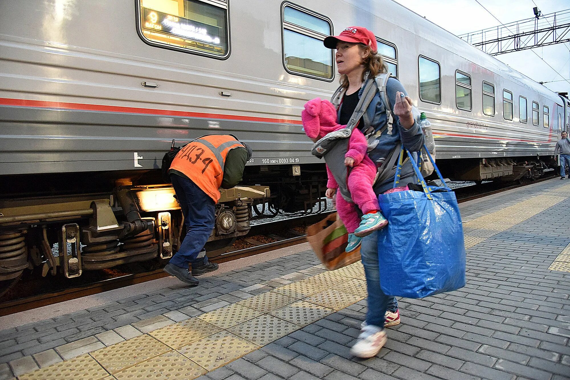 Слежение за поездами. Купчинская станция жд. Номер электрички. Как понять куда едет электричка. Станция купчинская крушение поездов.