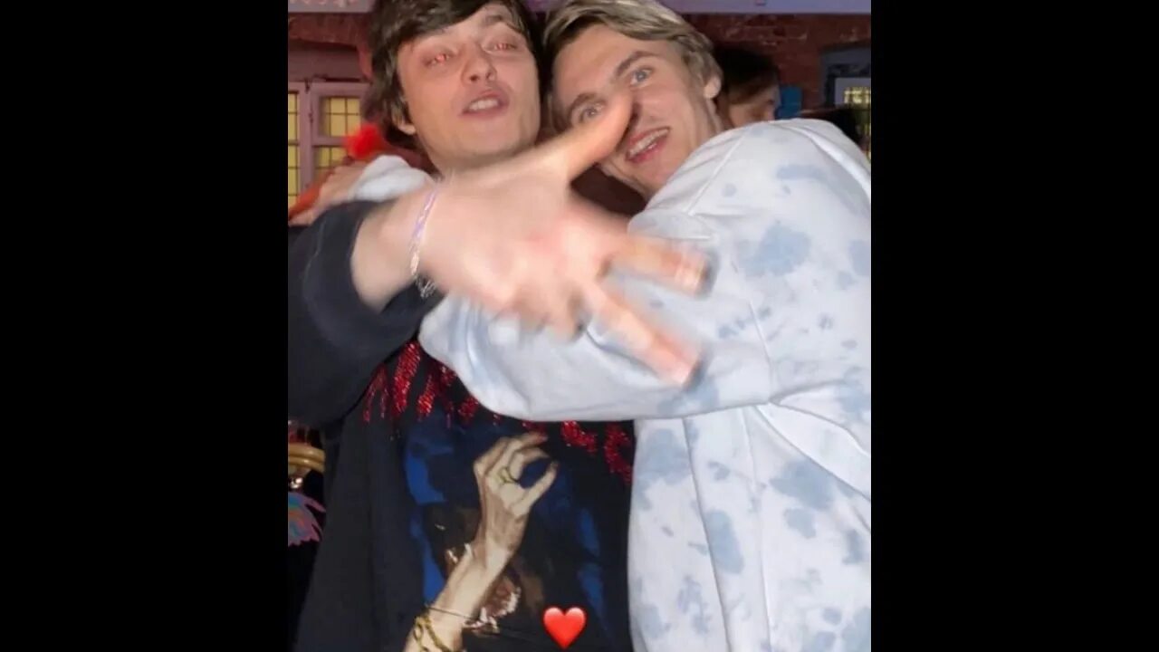 Эминем в 18. Майот рэпер. Og buda и soda luv и моргенштерн. Mayot обложка. Оуджи буда.