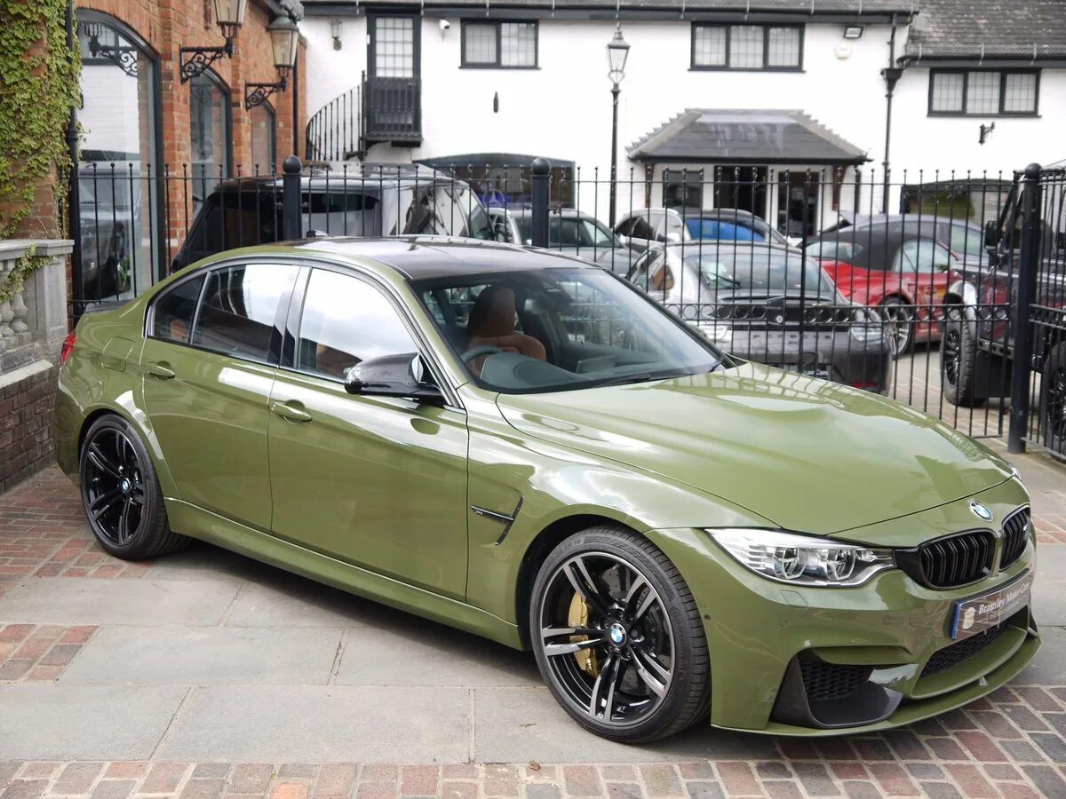 Бмв хаки. BMW f30 зеленая. BMW m5 Urban Green. BMW Green m3 универсал. БМВ f30 хаки.