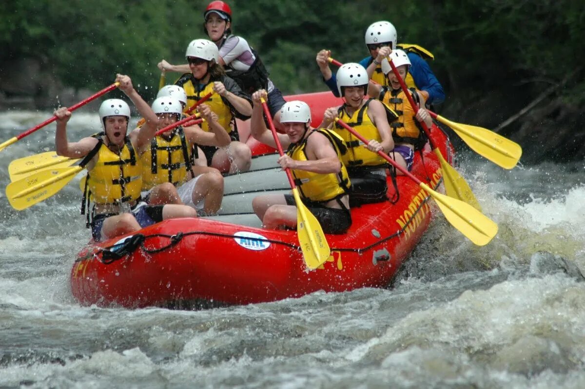 Река в турнире. Рафтинг (сплав по горным рекам). Рафтинг Чон Кемин. White Water Rafting вид спорта. Рафтинг экстрим.