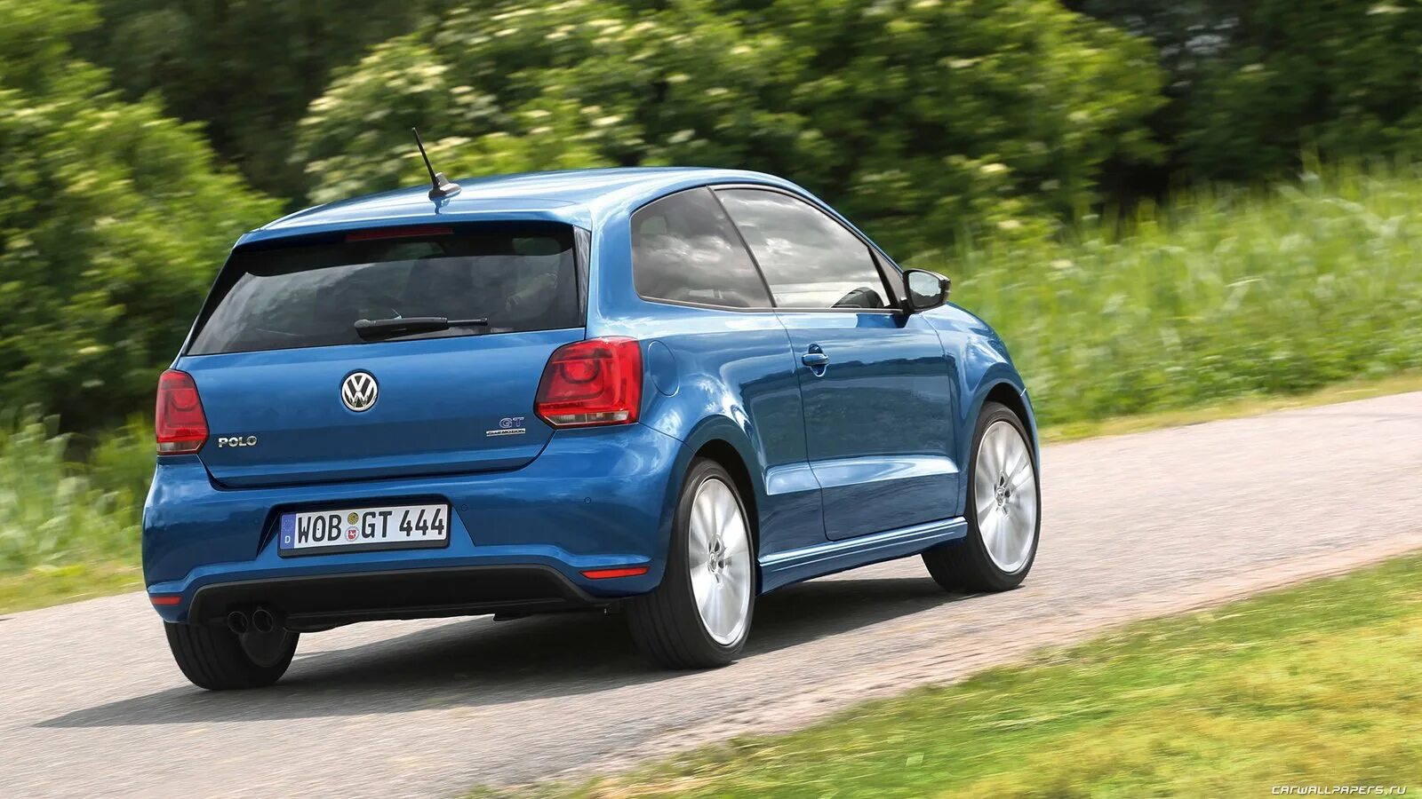 Volkswagen hatchback. VW Polo Blue gt. Volkswagen Polo Hatchback. Фольксваген поло gt хэтчбек. Поло gt хэтчбек Фольксваген хэтчбек.