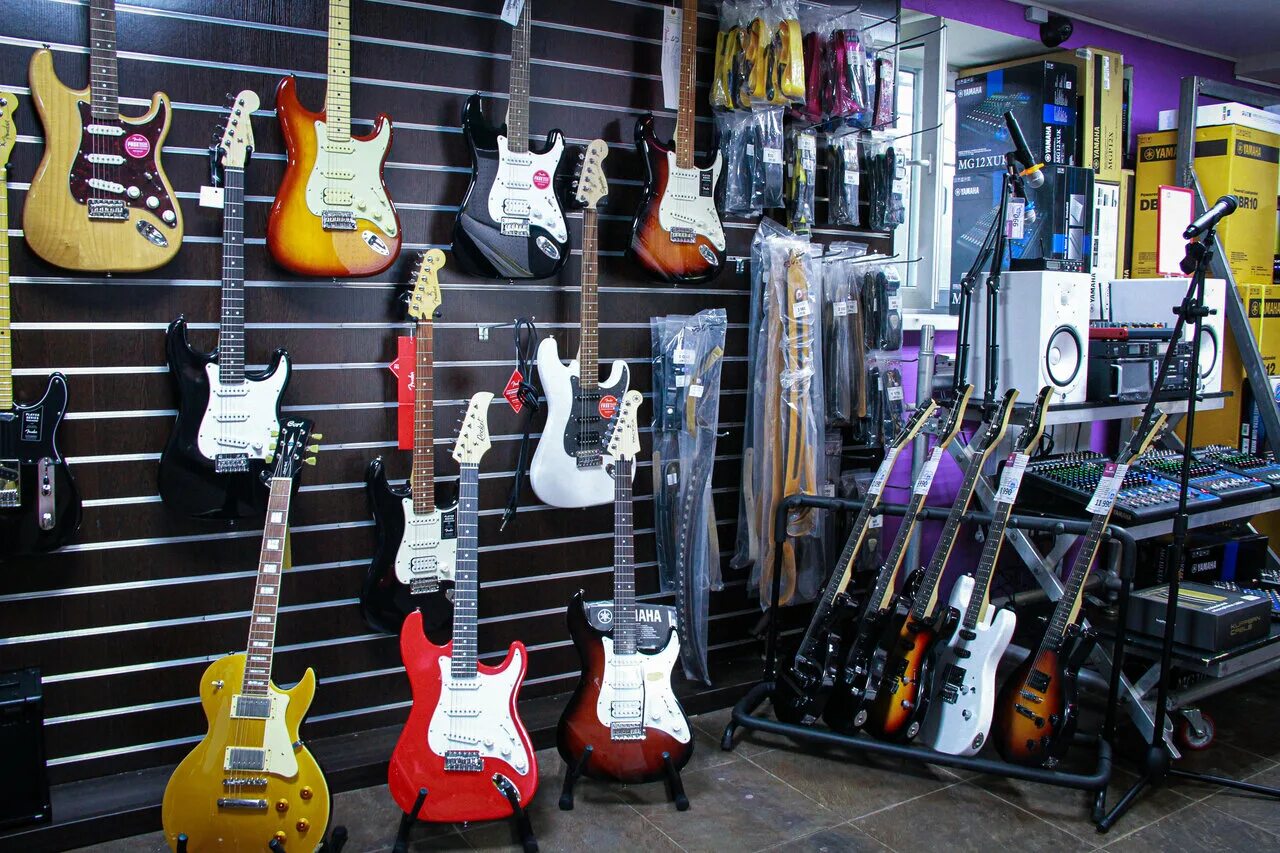 днс железнодорожный пионерская. музыкальный магазин. муз шоп. днс балашиха проспект ленина 25. магазин электроники в балашихе.